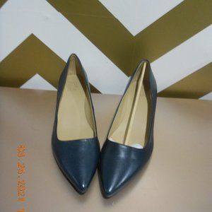 Classic Navy / Naturalizer / Women's Pump / 11 Medium